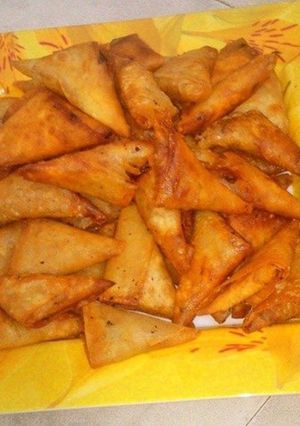 A picture of Moong Dal samosa #cookpadRamadan.