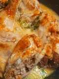 Pata muslo con ginebra y hierbas frescas