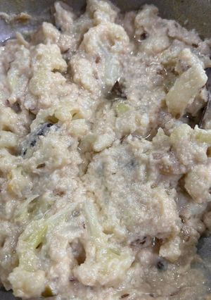 A picture of Cauliflower white korma.