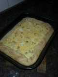 Tarta de queso, cebolla y aceitunas