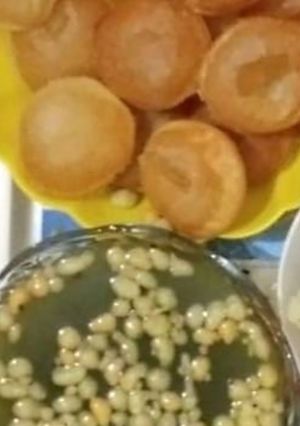 A picture of Pani puri.