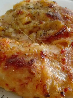 Una foto de Canelones de panga y gambas con bechamel de pimientos del piquillo