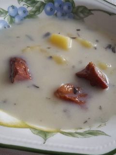 Tejfölös, tárkonyos, krumplileves recept fotója