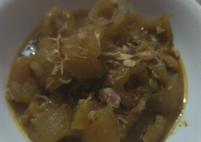 Bagaimana cara memasak Gulai Kikil + Babat dijamin istimewa