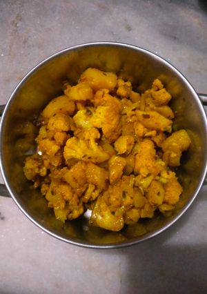 A picture of Gobhi aloo.