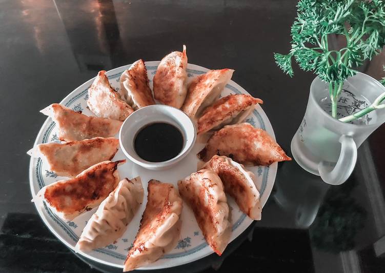 Gyoza / jiaozi / mandu