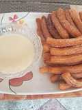 Churros con leche condensada