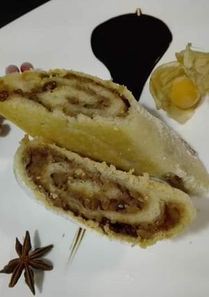 O poză a rețetei Ștrudel de mere (rețeta mamei mele).
