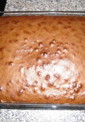Una foto de Bizcocho de cacao y fresas Angélica