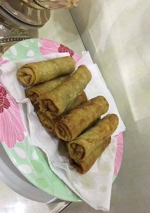 A picture of Spring rolls.