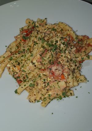Une photo de Pâtes à la tomates et à la feta