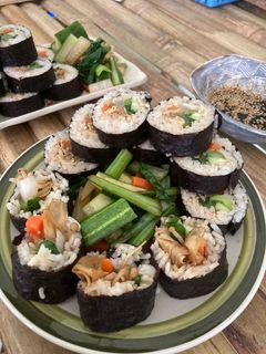Hình của món Cơm cuộn chay - Kimbap chay.