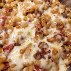 A picture of Mac and Cheese.