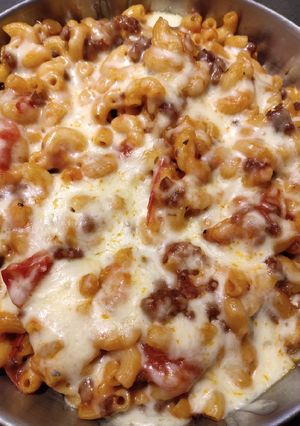 A picture of Mac and Cheese.