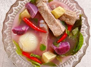 รูปของ ต้มจิ๋ว 👑 / Pork cartilage with basil leaves broth 🌿