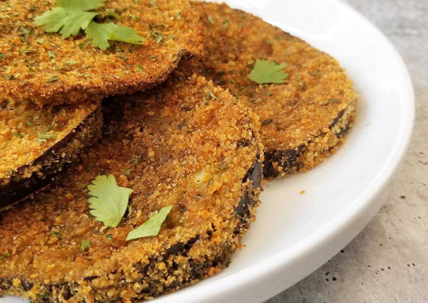 Baked Eggplant Slices With Crispy Garlic Parmesan Coating