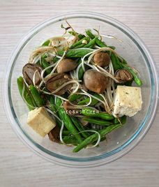 đậu que nấm rơm