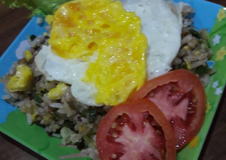 Bagaimana Membuat Nasi goreng spesial, Bisa Manjain Lidah