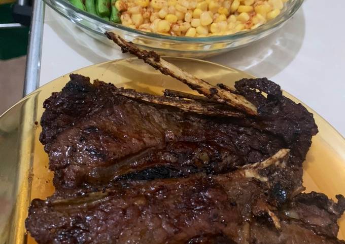 Grilled T-Bone Steak w/ Corn, Green Beans & Potato Wedges