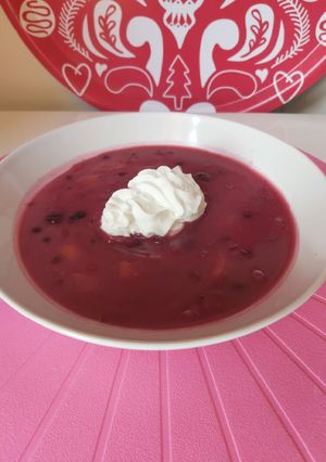 Gyümölcsleves recept fotója