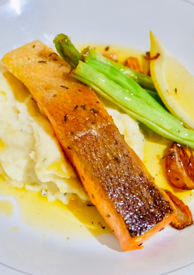 Foto resep Salmon Garlic Lemon Butter Sauce