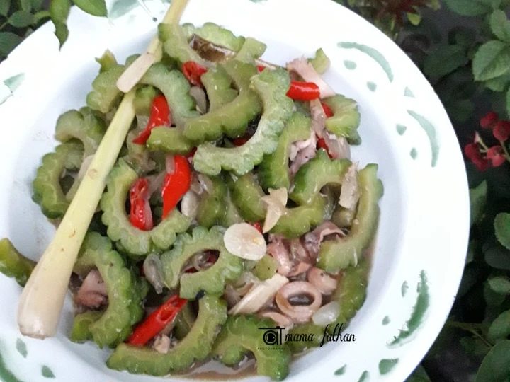 Cara Gampang Menyiapkan Resep Oseng pare cumi asin yang Lezat Sekali Anti Ribet, Bikin Ngiler