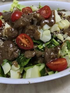 صورة لوصفة سلطة الكينوا بالطحينية والبطاطا الحلوة