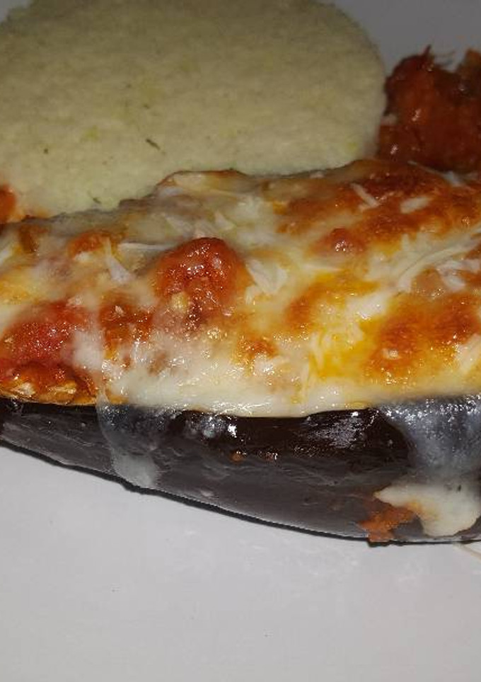 Una foto de Berenjenas rellenas con pisto y champiñones