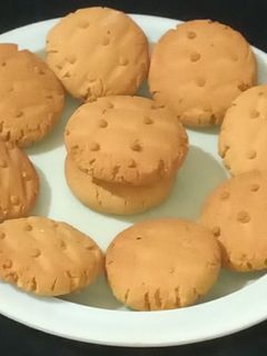 বেকড ঠেকুয়া (Thekua Recipe In Bengali) রেসিপির প্রধান ছবি