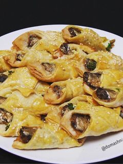 Фото Шпроты в слоеном тесте.