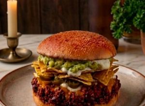 Zdjęcie przepisu Burger z chili con carne.