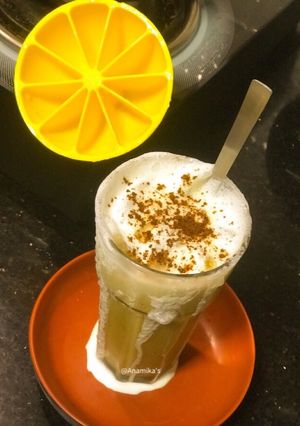 A picture of Classic Vanilla-Cinnamon Iced Coffee.