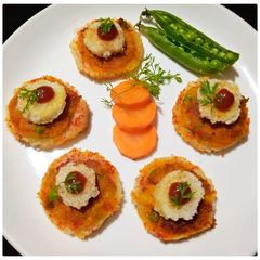 A picture of Bread potato cutlets.