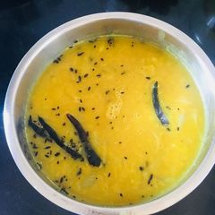 A picture of Red lentil(masoor daal).