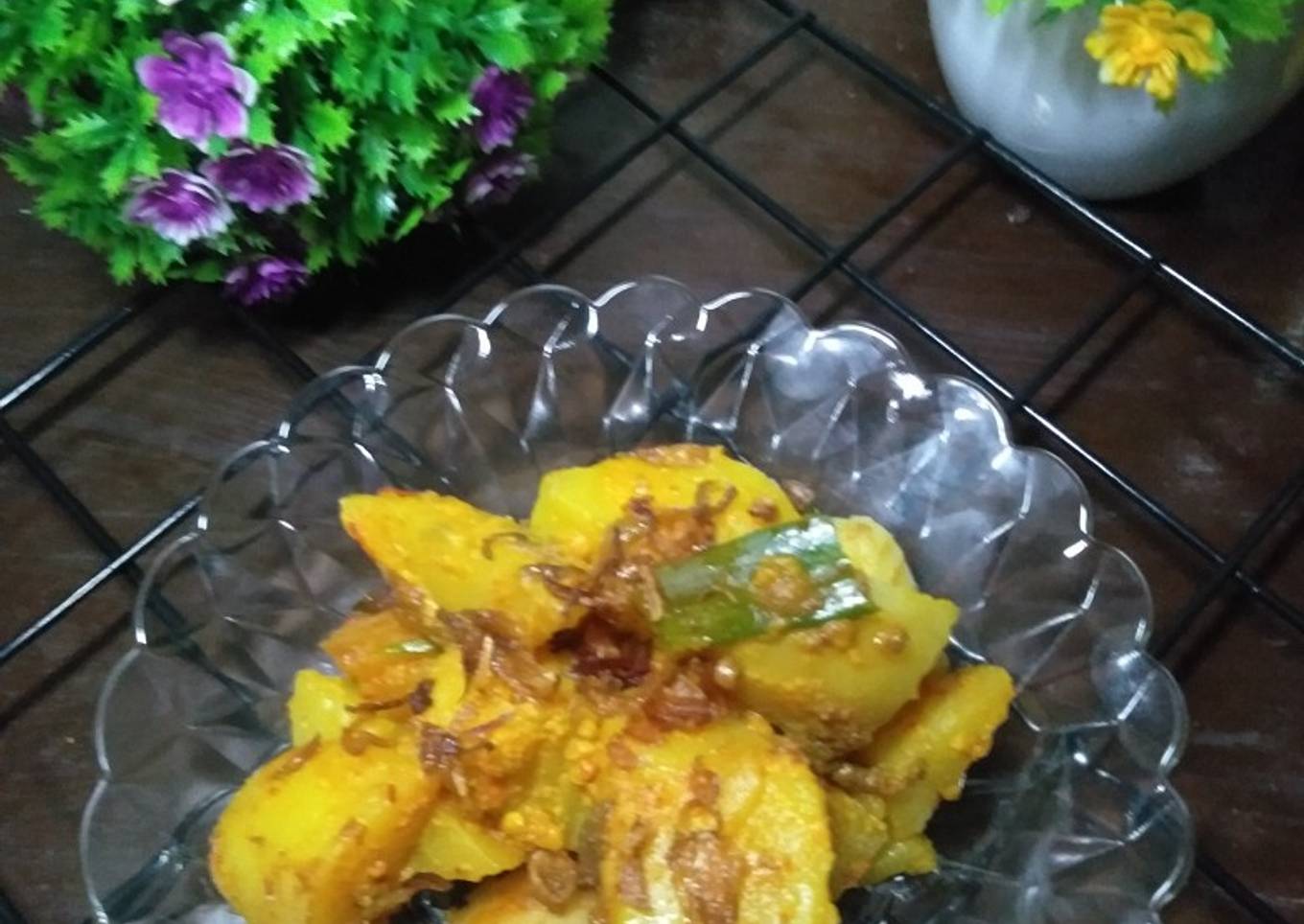 Kentang kuah santan