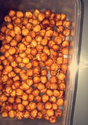 A picture of Healthy chickpea snack.