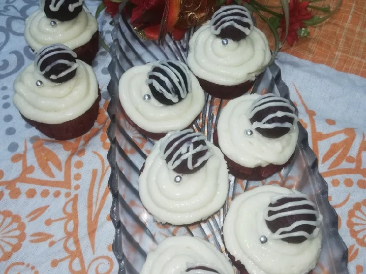 Easy Way Prepare Red Velvet çhoçolate inside Cupcakes with cream cheese frosting the Can Spoil the Tongue You can take Joss in your mouth