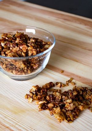 Foto di Granola con avena mandorle e cioccolato