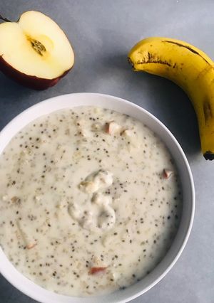 A picture of Fruity Oats porridge 🥣.