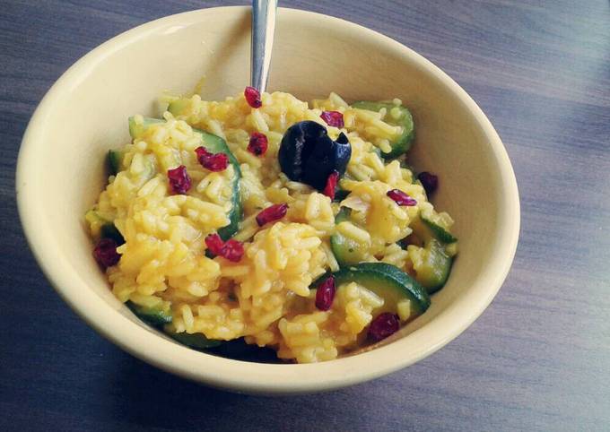 Simple Way to Prepare Homemade Yellow Zucchini Rice