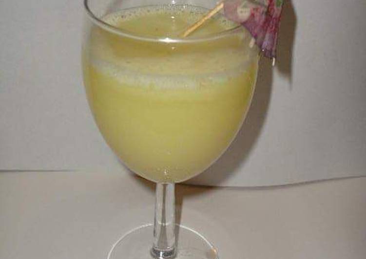 Tropical pineapple drink