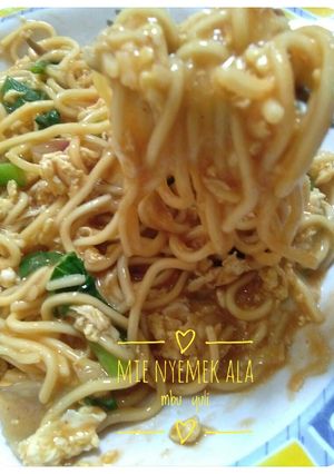 Foto resep Mie Nyemek ala Mbu Yuli