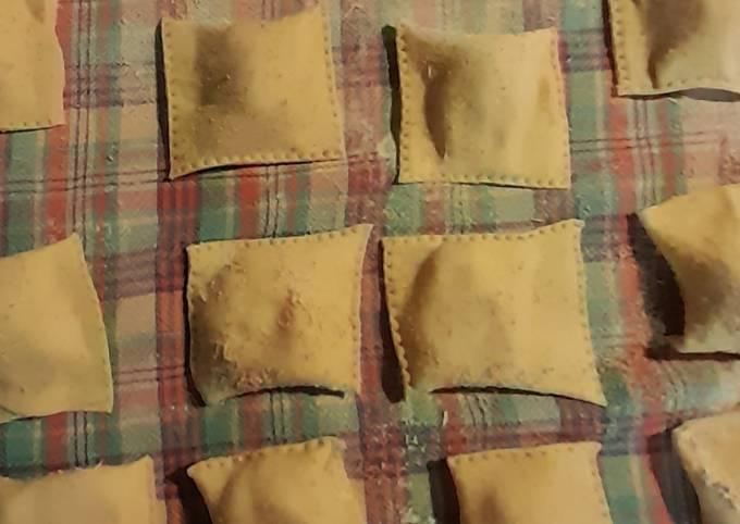 Guida passo passo a Fai Fatto in casa super veloce Ravioli di zucca vegani