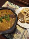 Sopa de habas con Costilla de res