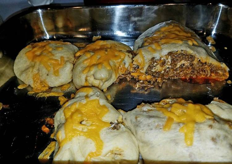 How to Prepare Homemade Taco stuffed Cresent Rolls
