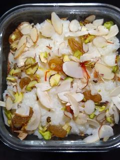 મિકસ ડ્રાયફ્રુટ લચકો ખીર (Mix Dry Fruit Lachako Kheer Recipe In Gujarati) રેસીપી મુખ્ય ફોટો