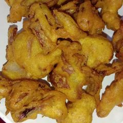 A picture of Onion Pakode.