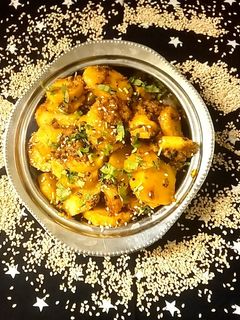 મસાલા આલુ કતરી (Masala Aloo Katri Recipe In Gujarati) રેસીપી મુખ્ય ફોટો