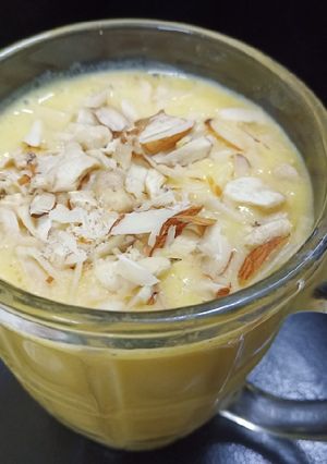 A picture of Mango shake.