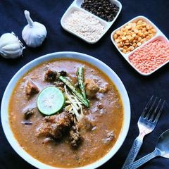 A picture of Dal gosht.